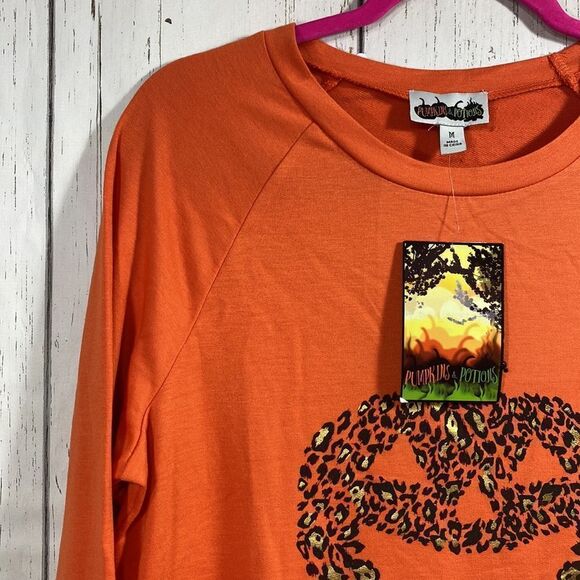 Pumpkins & Potions Happy Halloween Leopard Pumpkin Sweatshirt Orange Size M - Picture 3 of 12